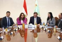 الحكومة-تبحث-آليات-تنفيذ-مبادرة-“القرية-المنتجة”