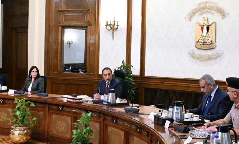 رئيس-الوزراء-يتابع-استعدادات-المرحلة-الثانية-من-المبادرة-الرئاسية-“حياة-كريمة”