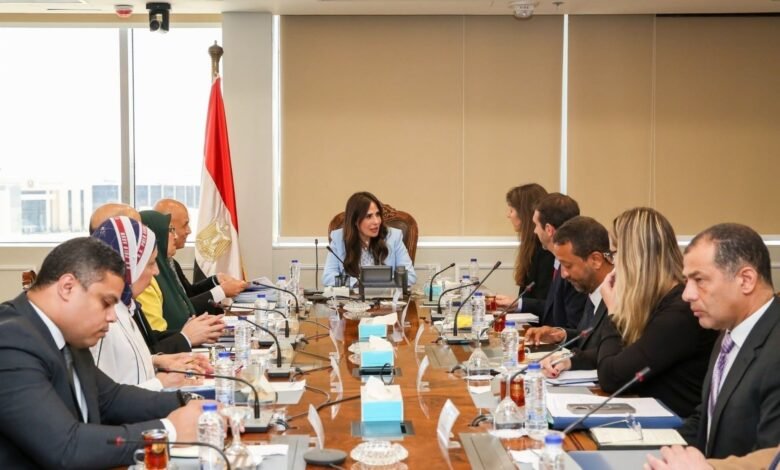 “الإسكان”-تبحث-مع-الوكالة-الفرنسية-للتنمية-تعزيز-التعاون-بمشروعات-المرافق